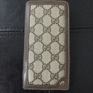 VINTAGE GUCCI EYE CASE